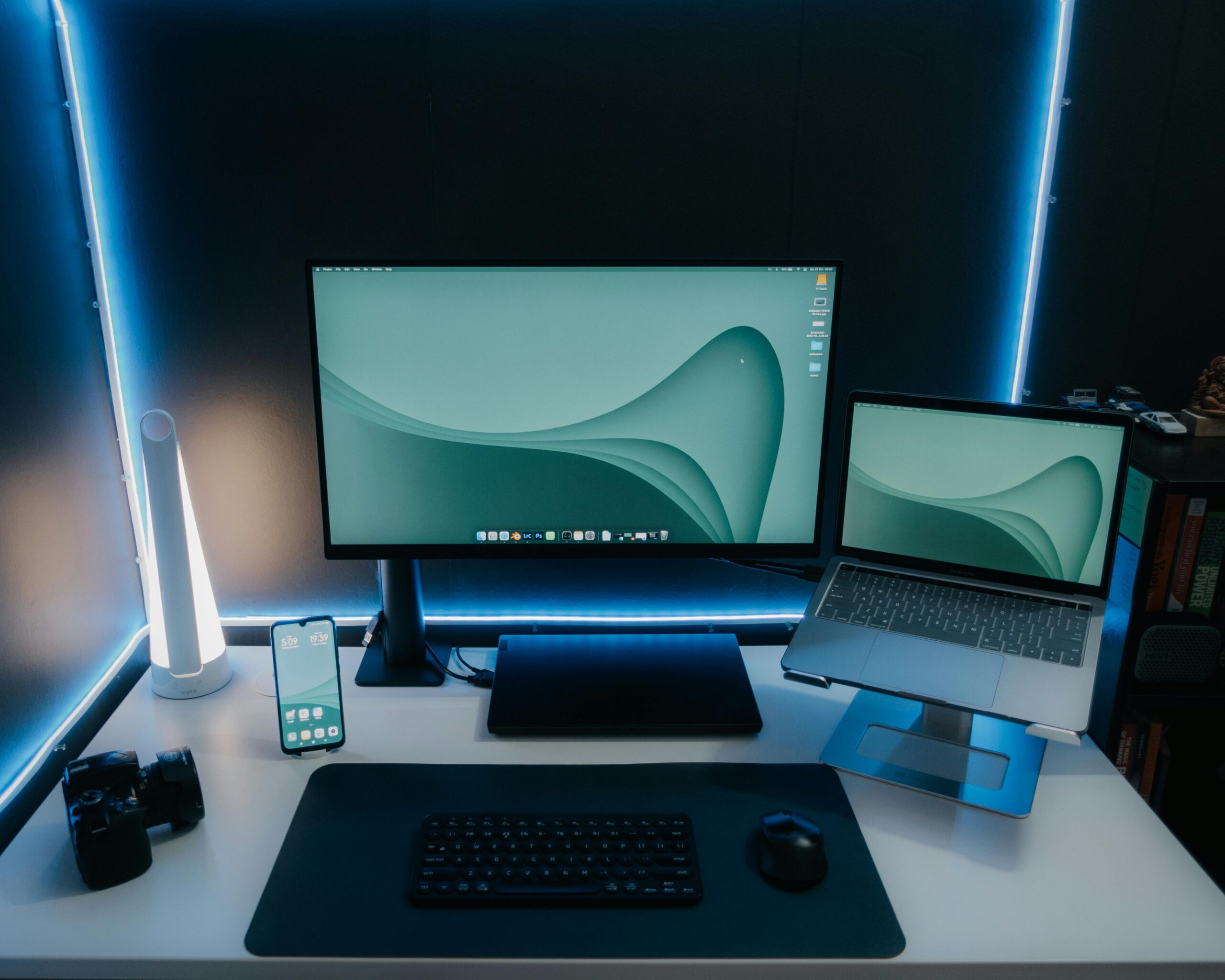 Kostenloses Stock Foto zu arbeit, arbeit aus dem homeoffice, arbeitsplatz